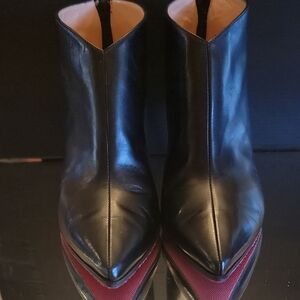 Christian Louboutin Ellenor Black Leather Pointed Toe Boots Sz35